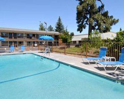 фото отеля Days Inn Bend