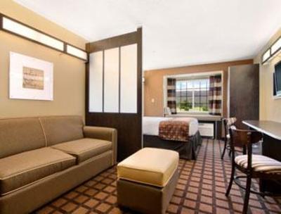 фото отеля Microtel Inn And Suites Enola