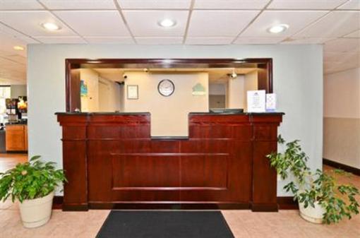 фото отеля Americas Best Value Inn Pittston