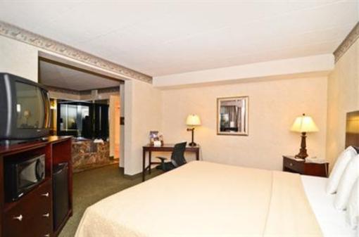 фото отеля Americas Best Value Inn Pittston