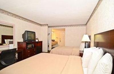 фото отеля Americas Best Value Inn Pittston