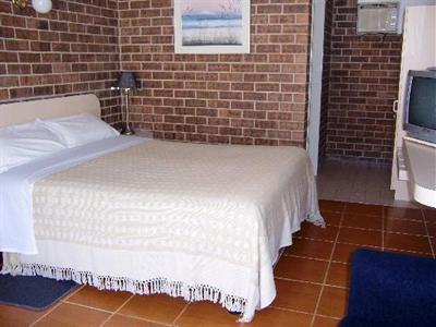 фото отеля Buccaneer Motel
