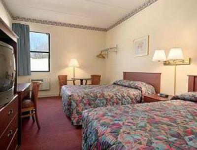 фото отеля Super 8 Motel North Knoxville (Tennessee)