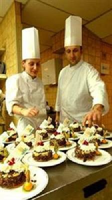 фото отеля Hotel Las Donnas Saint-Etienne-de-Tinee