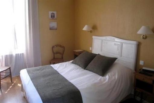 фото отеля Hotel Helios Salies-de-Bearn