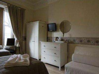 фото отеля JacMar at 23 Bed and Breakfast Ayr