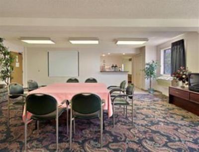 фото отеля Super 8 Motel South Jordan