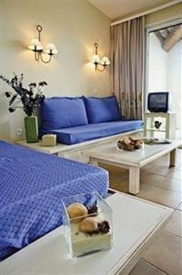 фото отеля Pierre & Vacances Les Restanques du Golfe St Tropez Hotel Grimaud
