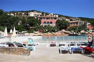 фото отеля Pierre & Vacances Les Restanques du Golfe St Tropez Hotel Grimaud