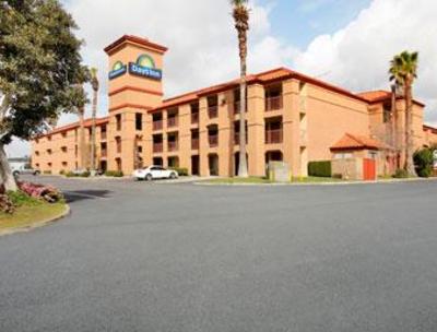 фото отеля Days Inn Fontana Rialto