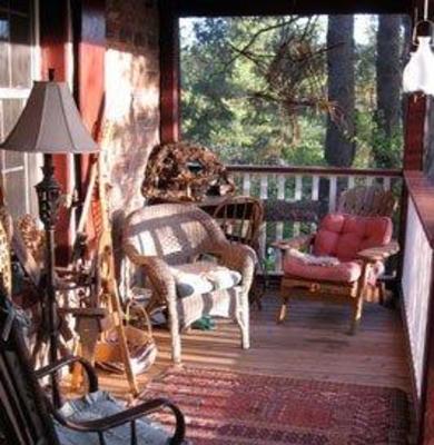 фото отеля Morgan House Bed and Breakfast and Wool Works Studio