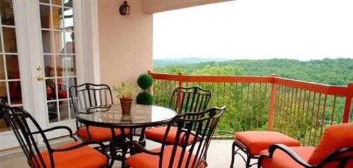 фото отеля Surrey Inn