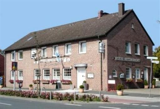 фото отеля Zur Dicken Eiche Hotel Munster