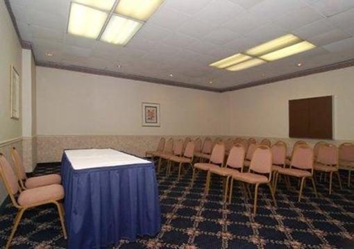 фото отеля Quality Inn Sandston