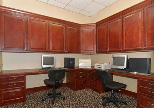 фото отеля Quality Inn Sandston