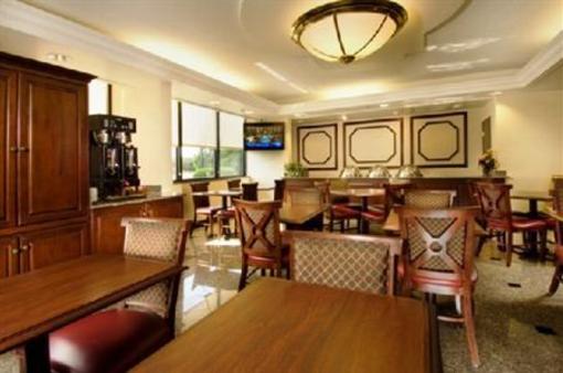 фото отеля Drury Inn & Suites Evansville East