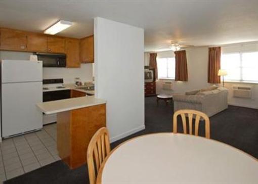 фото отеля Super 8 Motel Redding