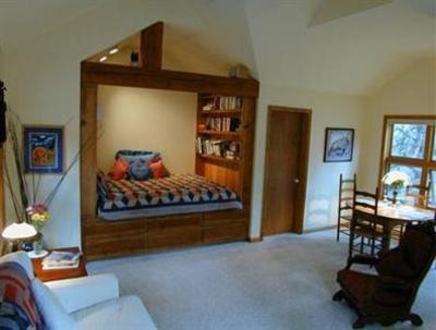 фото отеля Romantic Riversong Bed and Breakfast Inn