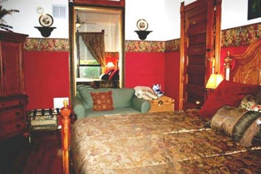 фото отеля Lennox House Bed and Breakfast