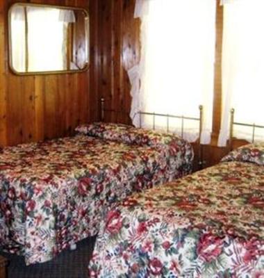 фото отеля Villager Inn And Suites