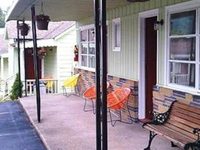 Villager Inn And Suites