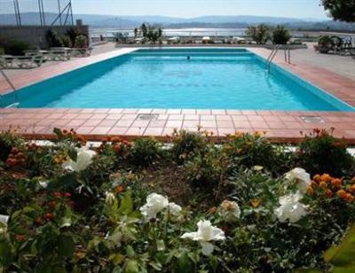 фото отеля Touris Hotel