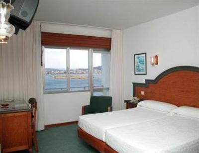 фото отеля Touris Hotel