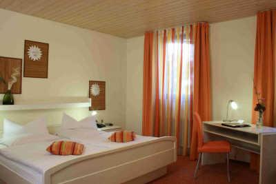 фото отеля Hotel Empfinger Hof