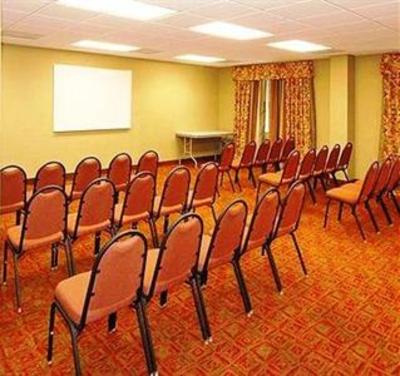 фото отеля Comfort Suites Raleigh