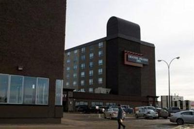 фото отеля Grande Prairie Inn
