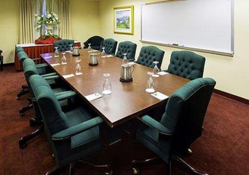 фото отеля Clarion Hotel Shepherdstown