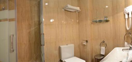 фото отеля Hotel Amandi O Grove
