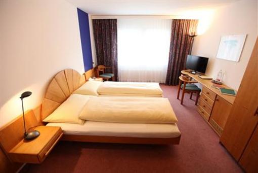фото отеля Hotel Altana Scuol