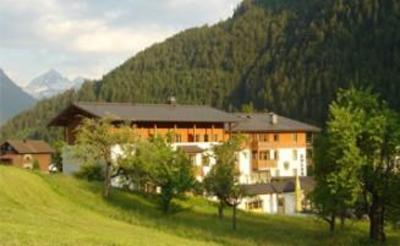 фото отеля Hotel Gasthof Adler Sankt Gallenkirch