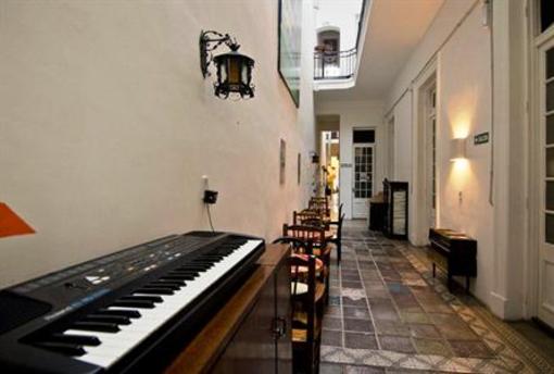 фото отеля Ideal Social Hostel