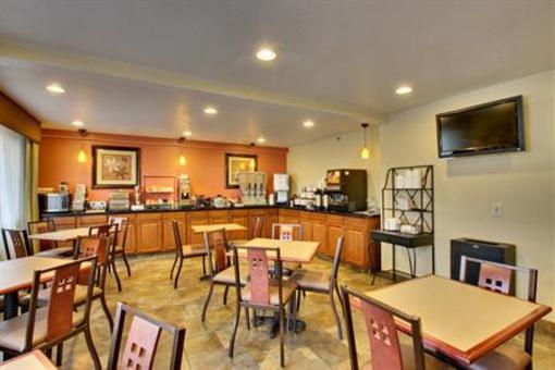 фото отеля Best Western Altoona Inn