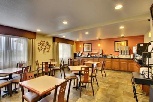 фото отеля Best Western Altoona Inn