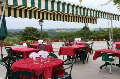 фото отеля Aux Tauzins Hotel Restaurant Montfort-en-Chalosse