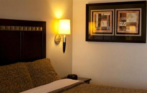 фото отеля Vagabond Inn Whittier