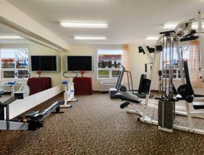 фото отеля Super 8 Roadking Hotel Sherwood Park