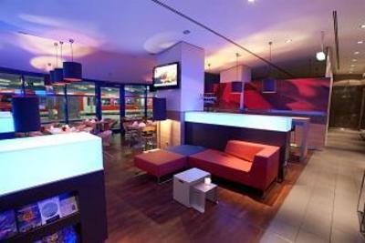 фото отеля Intercity Hotel Hamburg Altona