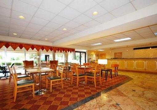 фото отеля Quality Inn & Suites College Park (Maryland)