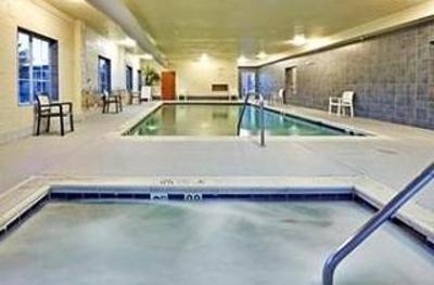 фото отеля Holiday Inn Express Hotel & Suites Petersburg