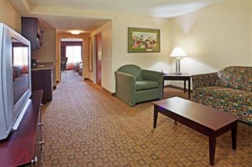 фото отеля Holiday Inn Express Hotel & Suites Petersburg