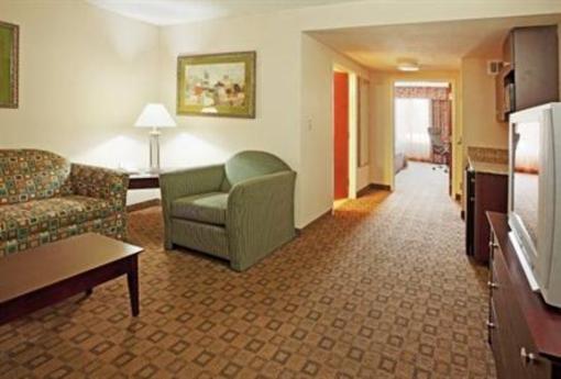 фото отеля Holiday Inn Express Hotel & Suites Petersburg