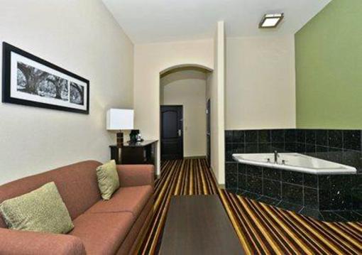 фото отеля Comfort Suites Amarillo
