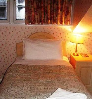 фото отеля Pymgate Lodge Hotel