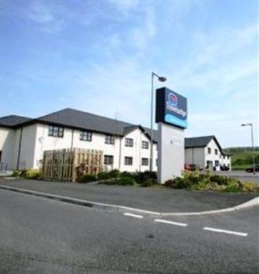 фото отеля Travelodge Inverness Fairways