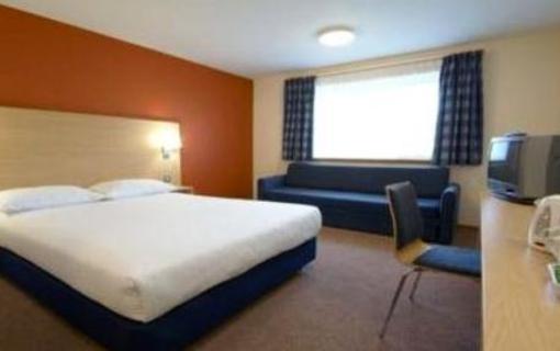 фото отеля Travelodge Inverness Fairways