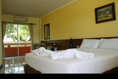 фото отеля Tharapark View Hotel